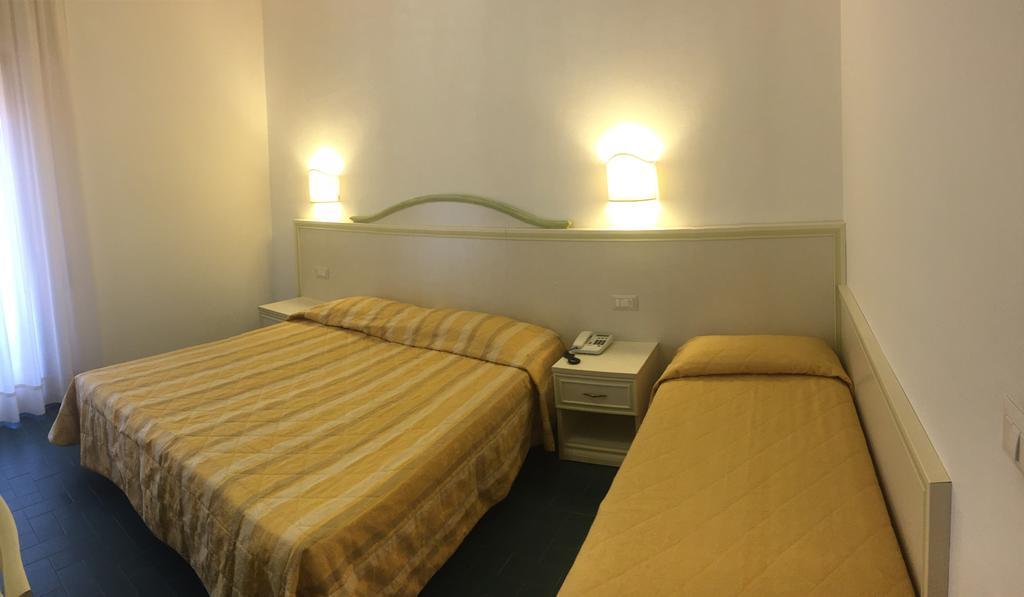 Hotel Due Torri Porto Azzurro Luaran gambar